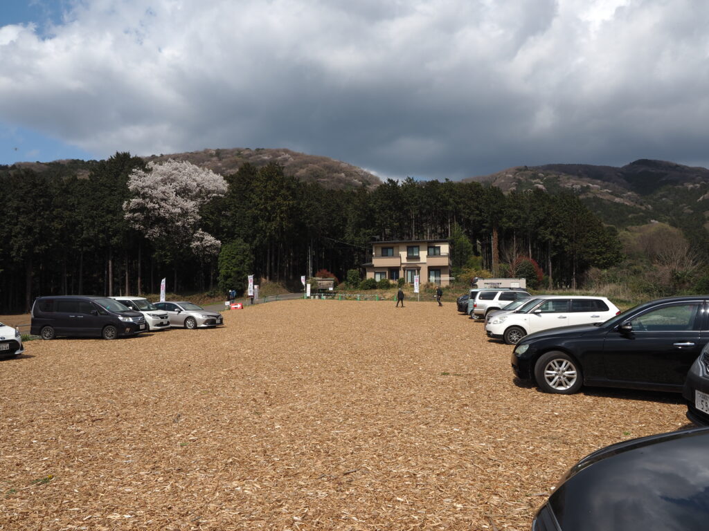 保ちゃん広場駐車場